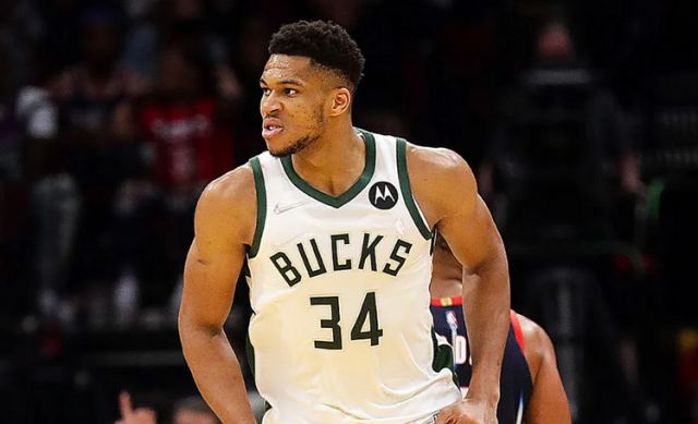 Στην κορυφαία πεντάδα του NBA ο Γιάννης Αντετοκούνμπο