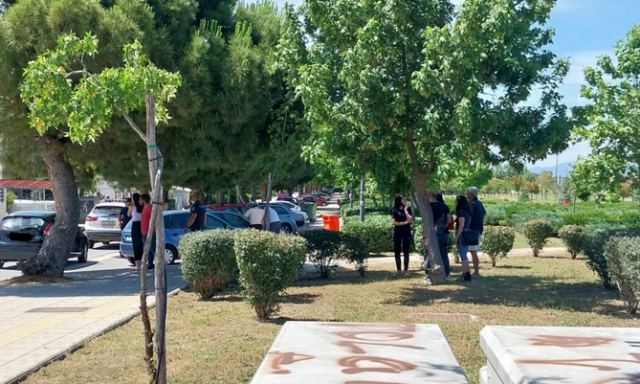 Λάρισα: Κινητοποίηση για γυναίκα που βρέθηκε χωρίς τις αισθήσεις της – Διακομίστηκε στο νοσοκομείο