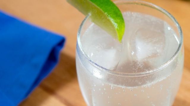 Ποια είναι η διαφορά ανάμεσα στη σόδα και το τόνικ;