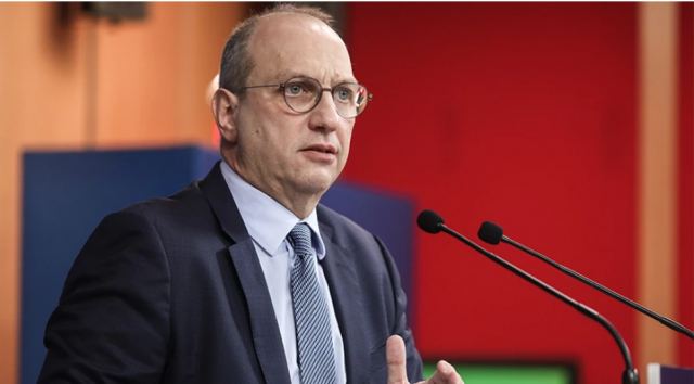 Οικονόμου για κίνδυνο προγραμματισμένων διακοπών ρεύματος: «Τέτοιο ενδεχόμενο δεν φαίνεται στον ορίζοντα»