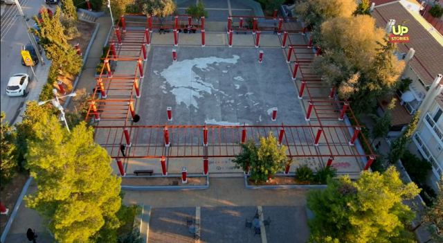 Πως γίνεται ολόκληρη η Ελλάδα να χωρέσει σε μια πλατεία; - ΒΙΝΤΕΟ