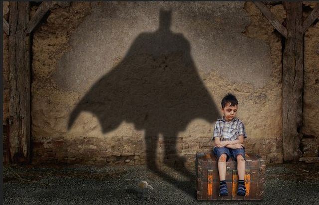 Αχρείαστοι ήρωες (του Κώστα Θερμογιάννη)