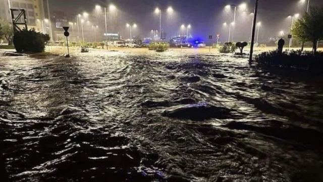 Τα «κύματα» σε κεντρικό δρόμο του Βόλου - Η απίστευτη φωτογραφία