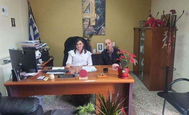 Ποδαρικό με υπογραφή σύμβασης για το Δήμο Αμφίκλειας - Ελάτειας (ΦΩΤΟ)