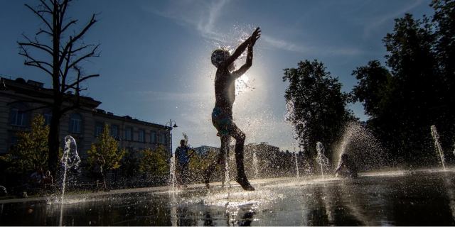 Ζοφερή πρόβλεψη επιστημόνων: Ο φετινός καύσωνας, που «ρήμαξε» την Ευρώπη, το 2035 θα είναι «καθημερινότητα»