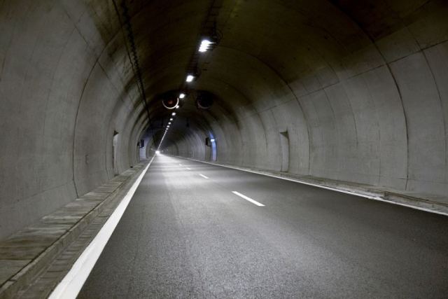 Κλείνει το βράδυ η σήραγγα Τ2 των Τεμπών