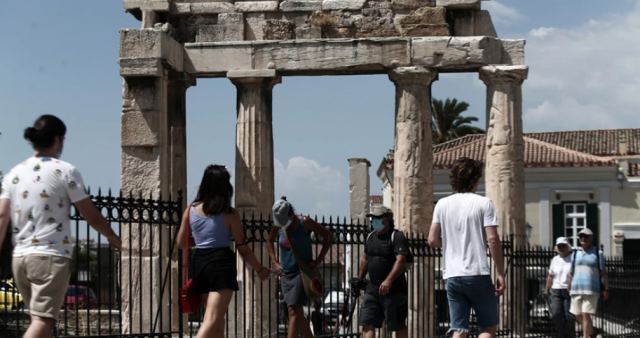 Κορωνοϊός: 4.832 κρούσματα σήμερα, με 781 επαναλοιμώξεις - Στους 97 οι διασωληνωμένοι, 11 νέοι θάνατοι