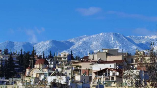 Χιόνι παντού και χαμηλές θερμοκρασίες το πρωί στη Φθιώτιδα