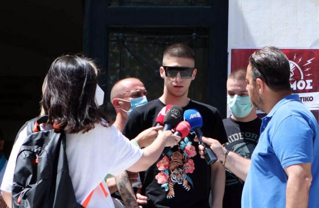 Αμετανόητος για το όπλο ο πασίγνωστος τράπερ Trannos: «Πάλι καλά που βρήκαν μόνο το ένα γιατί είχα κι άλλο στο αμάξι»