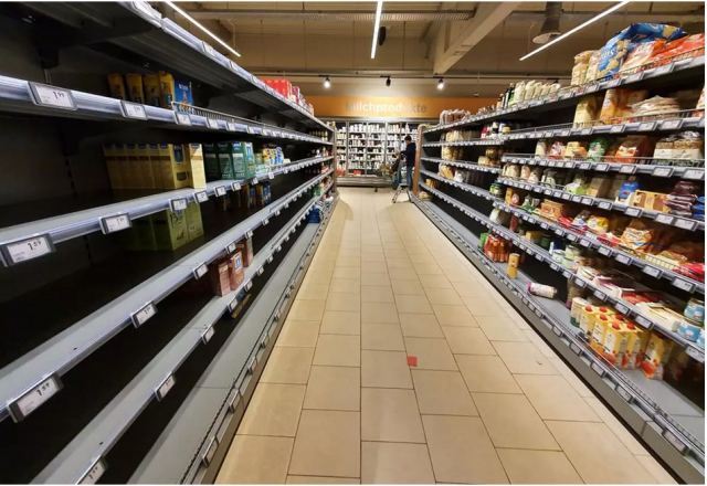 Σύσταση σοκ στους Γερμανούς πολίτες: Αποθηκεύστε βασικές προμήθειες σε τρόφιμα!