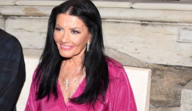 Ζωζώ Σαπουντζάκη για Ελισάβετ: 