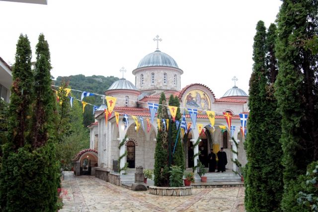 Πανηγυρίζει η Ιερά Μονή Αντίνιτσας