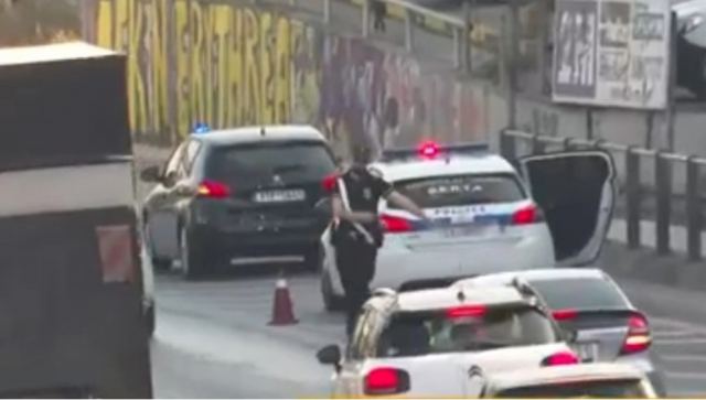 Βίντεο ντοκουμέντο: Πήγαιναν στην ΛΕΑ για να γλιτώσουν την κίνηση αλλά έπεφταν σε μπλόκο της ΕΛ.ΑΣ