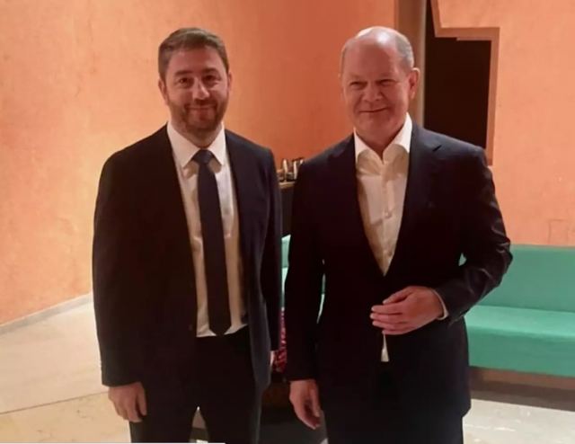 Ο Νίκος Ανδρουλάκης συνάντησε τον Όλαφ Σολτς στη Μάλαγα – Τι συζήτησαν