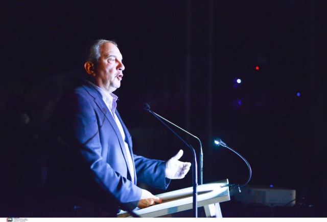 Καραμανλής για παρακολουθήσεις: Αν προκλήθηκαν από κυβερνητική πρωτοβουλία είναι αντιδημοκρατικό και παράνομο