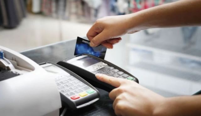 Ποιες αποδείξεις δίνουν έξτρα έκπτωση φόρου - Η λίστα με τα επαγγέλματα που περιλαμβάνει η υπουργική απόφαση