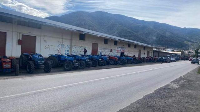 Αταλάντη: Κινητοποίηση των αγροτών των μπλόκων σήμερα στην κεντρική πλατεία