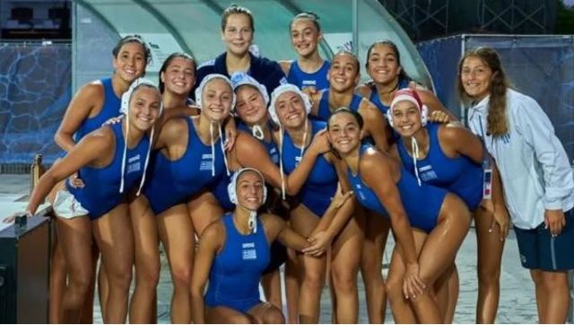 Παγκόσμιο πρωτάθλημα πόλο κορασίδων, Ελλάδα - Ουγγαρία 6-10 : Ασημένιες γοργόνες