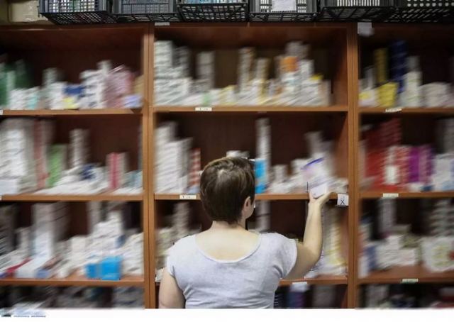 Εξαφανίζονται τα φάρμακα από την αγορά – Ελλείψεις σε πάνω από 400