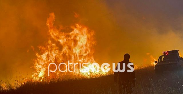 Βάλμη Ηλείας: Μαίνεται η πυρκαγιά – Ξεκίνησαν να επιχειρούν τα εναέρια μέσα