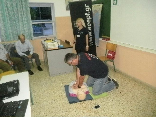 Οι γυναίκες από τις Μεξιάτες ευχαριστούν την Ελληνική Εταιρεία Επείγουσας Προνοσοκομειακής Φροντίδας Λαμίας