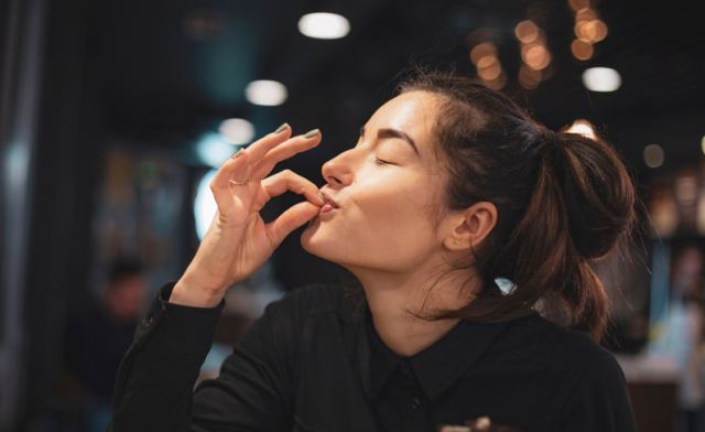 Τροφές που μας φτιάχνουν άμεσα τη διάθεση και κάνουν καλό στην υγεία