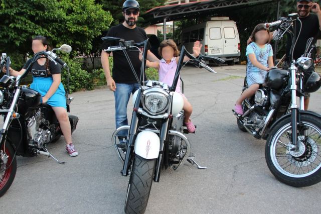 Οι Riders της Λαμίας στηρίζουν το Ορφανοτροφείο θηλέων