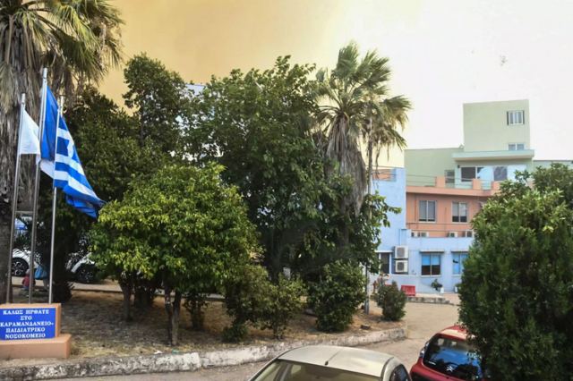 Επαναλειτουργεί το Καραμανδάνειο Νοσοκομείο δύο 24ωρα μετά τη μεγάλη φωτιά στην Πάτρα