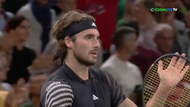 Ο Στέφανος Τσιτσιπάς διαψεύδει τις φήμες που τον θέλουν να παίζει τραυματίας στα ATP Finals