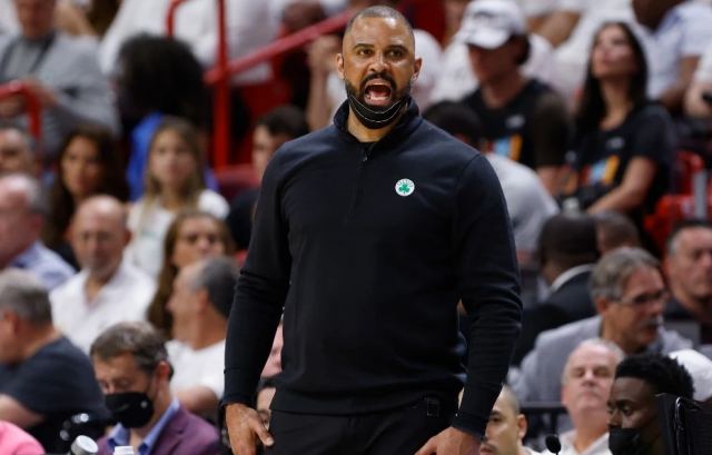 Ποινή ενός έτους από τους Σέλτικς στον προπονητή τους λόγω σχέσης με υπάλληλο της ομάδας