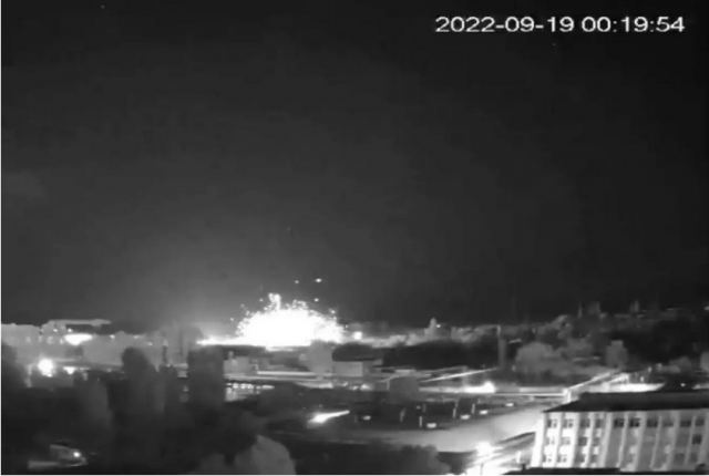 Η Ρωσία «χτύπησε» πυρηνικό σταθμό στο Μικολάιφ λέει το Κίεβο - Βίντεο από τη στιγμή της έκρηξης ανέβασε ο Ζελένσκι