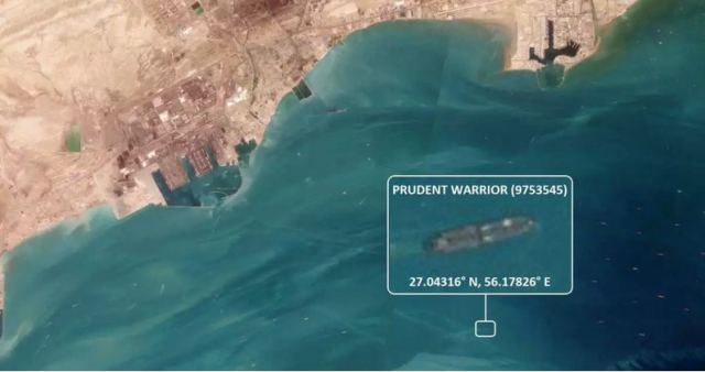 Ιράν: Δορυφορική εικόνα αποκαλύπτει τις ακριβείς θέσεις των ελληνικών τάνκερ όπου έγινε το ρεσάλτο